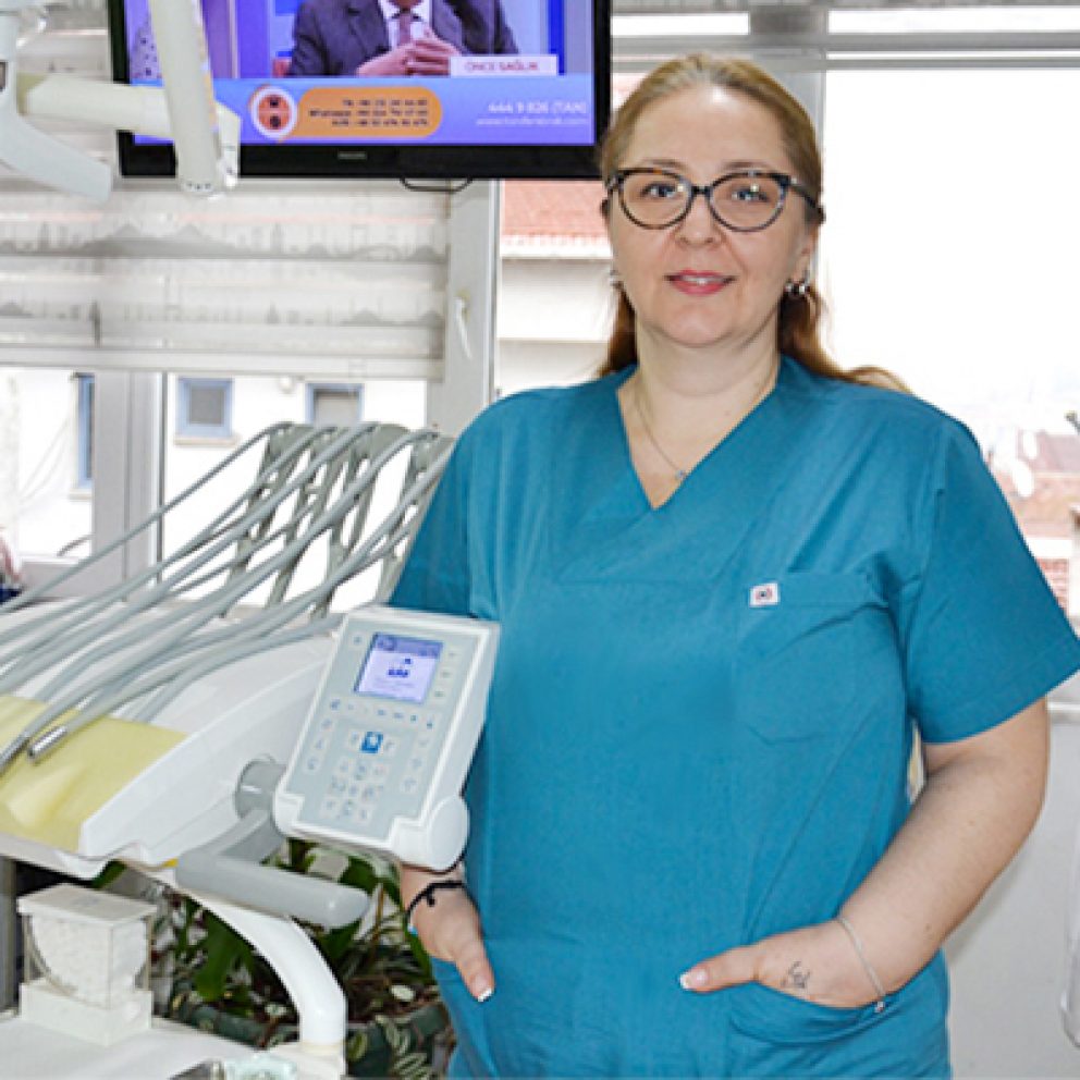 Dental Aesthetics in One Day With Cerec Technique Tanfer Clinic